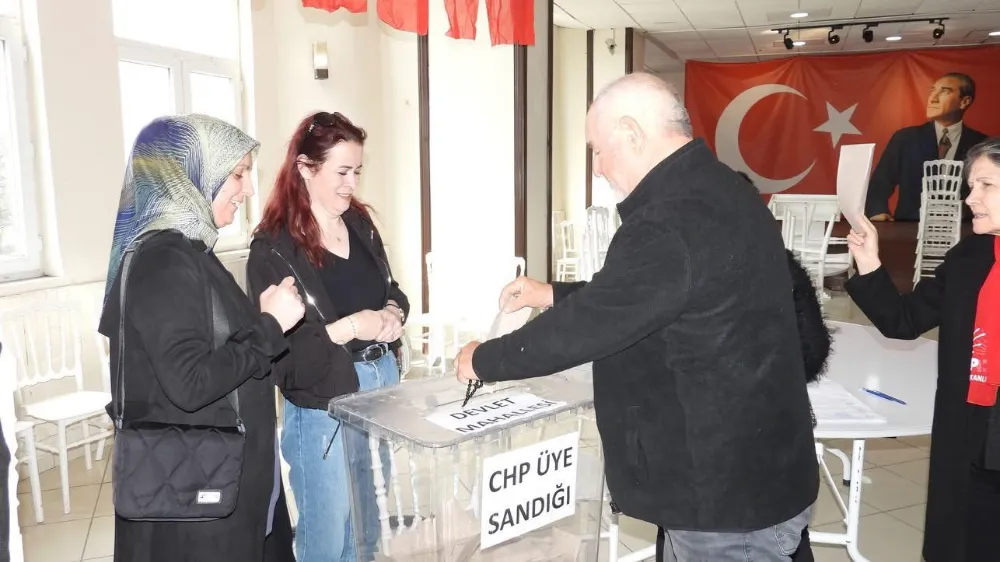VİZE’DE 7042 KİŞİ SANDIĞA GİTTİ