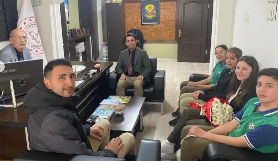 Öğrencilerden Milli Eğitim Müdürü’ne Ziyaret