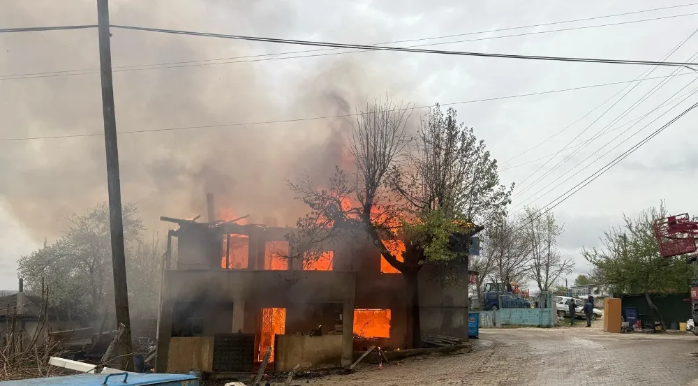 KIŞLACIK’TA KORKUTAN YANGIN 